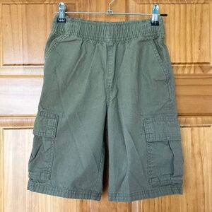 Boy’s size 8 Children’s Place green cargo shorts with adjustable